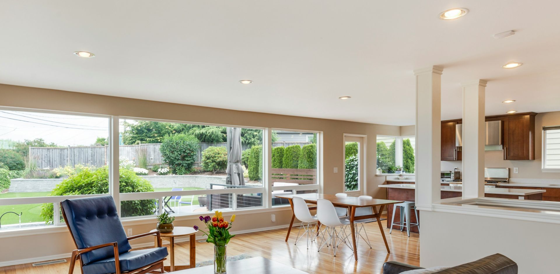 Photo d'un intérieur de maison montrant une ouverture de mur porteur