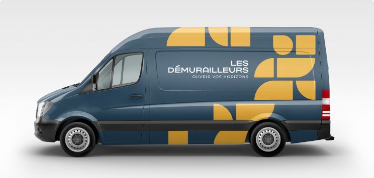 Photo d'un camion de l'entreprise Les Démurailleurs